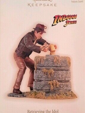 2009 Hallmark Keepsake Ornament Indiana Jones Retrieving the Fertility Idol -NOS